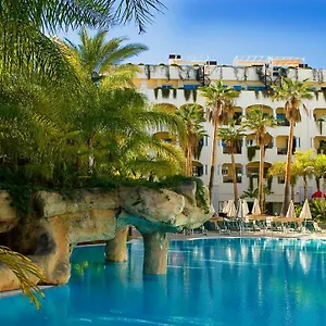 https://guadalpin-marbella-penthouse.1costadelsol.com