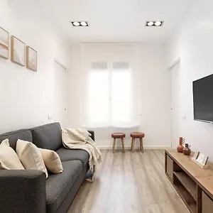 Keyfamily Chic Studio , Barcelona Spain